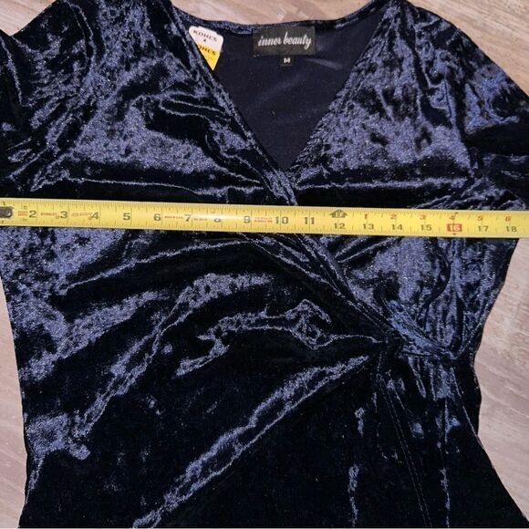 Nwt Inner Beauty Women's deep blue Crushed Velvet Surplice Front Top sz M - Picture 9 of 15